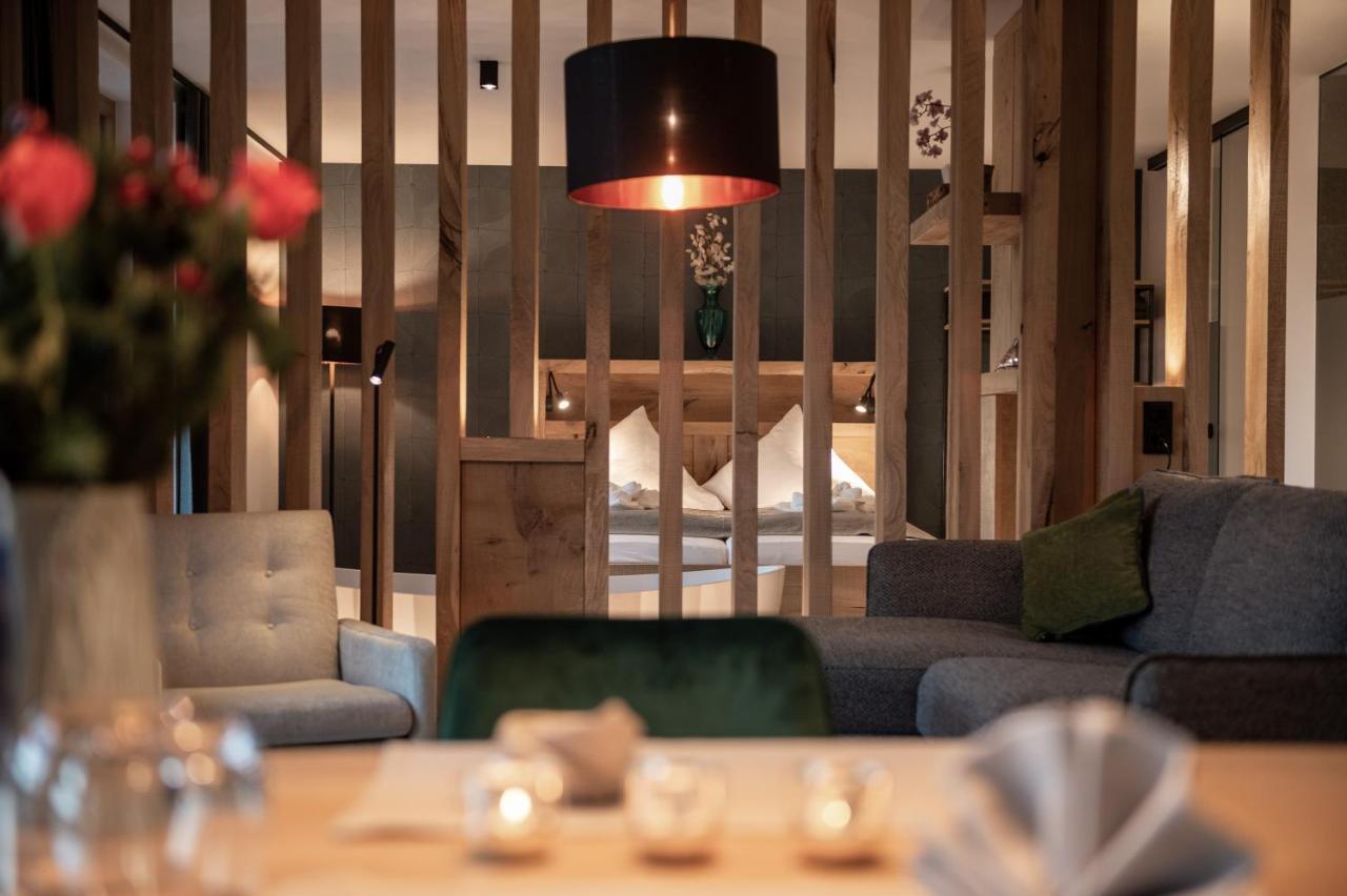 Forstgut - Premium Waldchalets Und Lodge Suiten Regen Εξωτερικό φωτογραφία