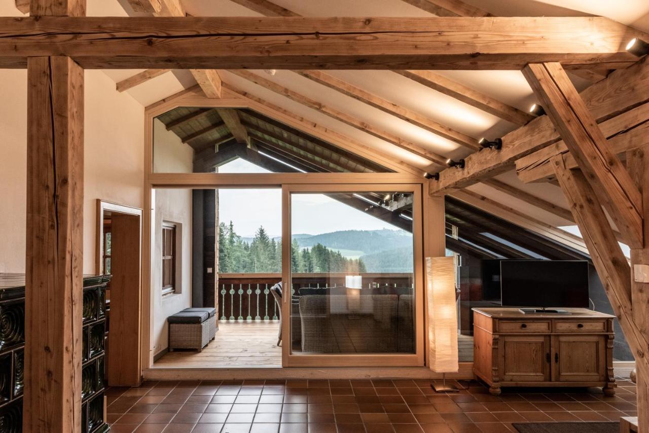 Forstgut - Premium Waldchalets Und Lodge Suiten Regen Εξωτερικό φωτογραφία